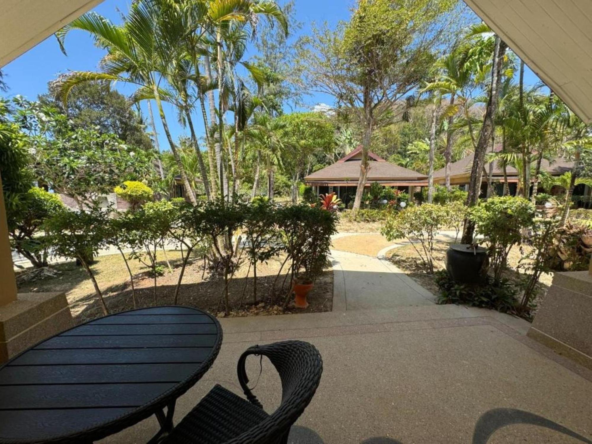 Beach Bungalow At Lanta Resort Koh Lanta Exterior foto