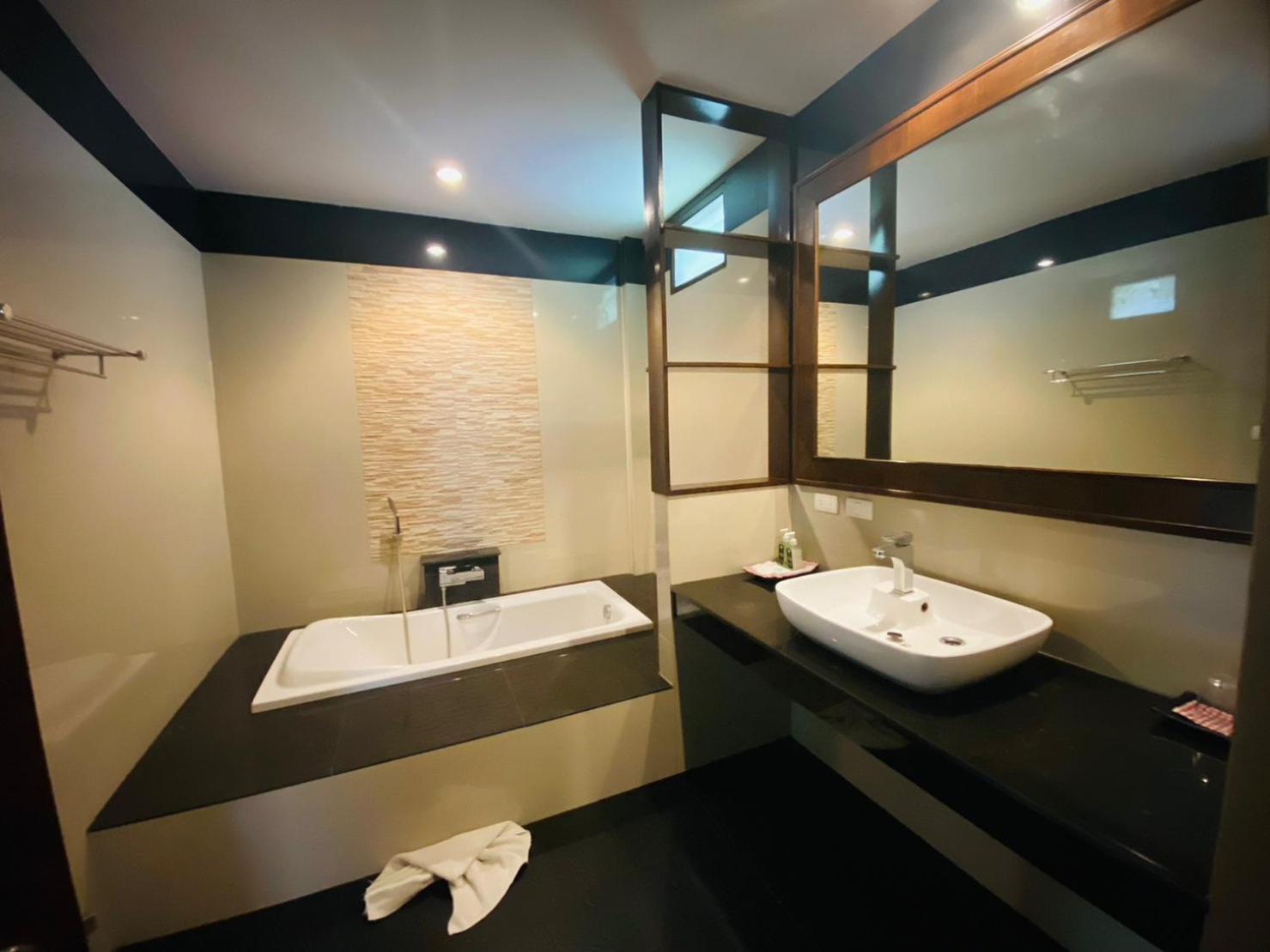 Beach Bungalow At Lanta Resort Koh Lanta Exterior foto